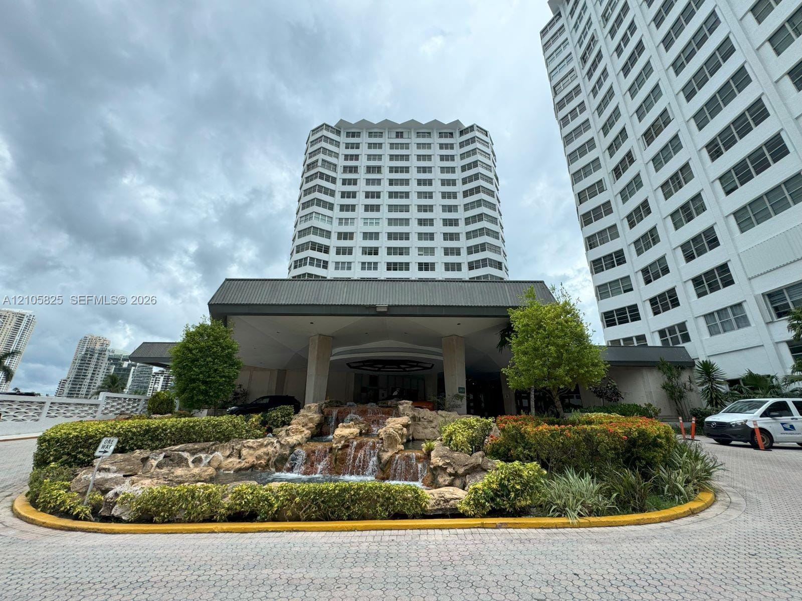 801 Brickell Bay Drive 864, Miami, FL 33131