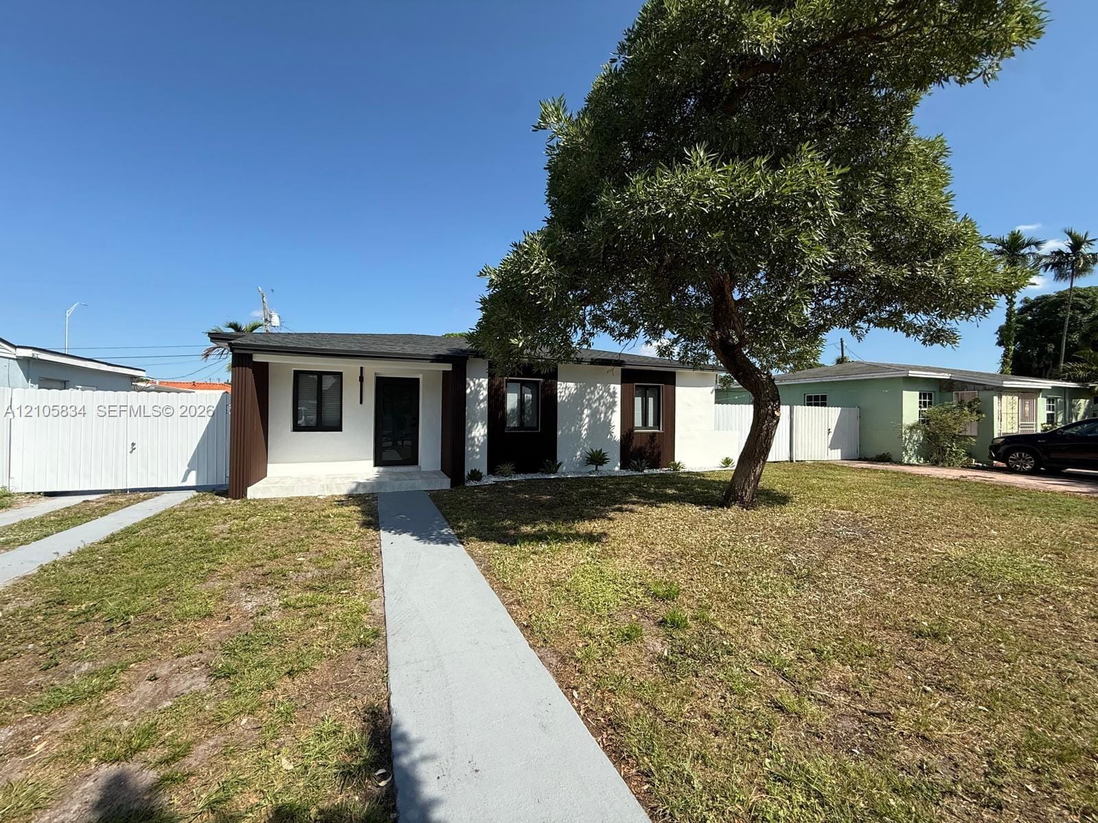 775 E 6th Place — photo 4