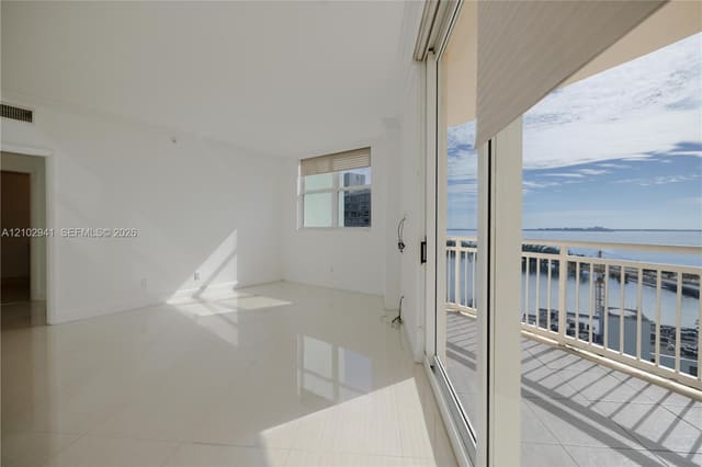 2475 Brickell Avenue 1807, Miami, FL 33129