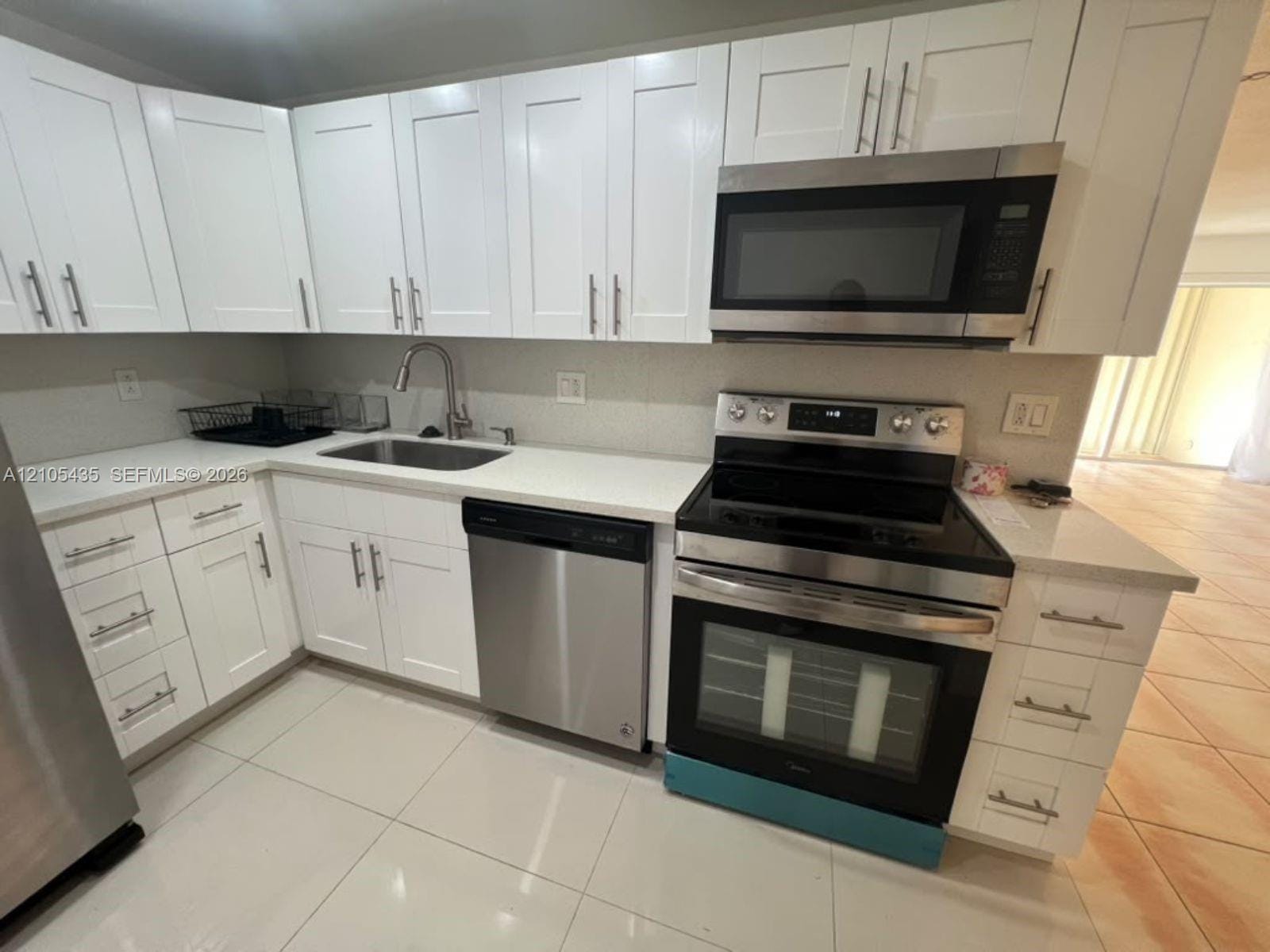 1428 SE 4th Avenue 159 — photo 3