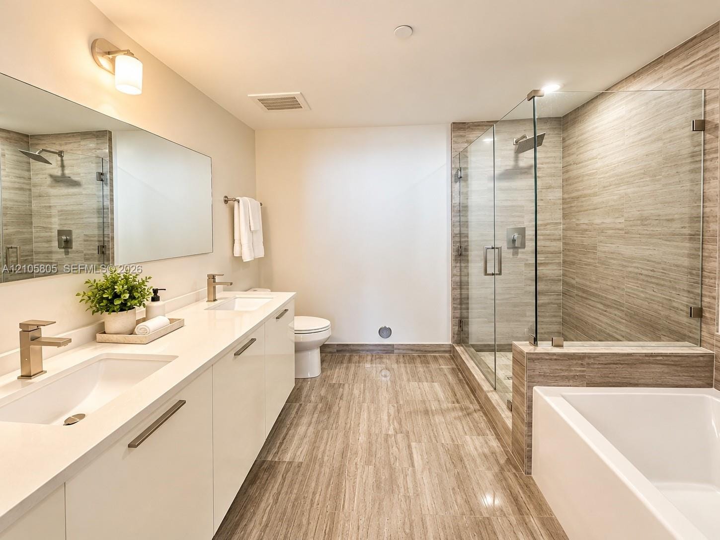 1300 Brickell Bay Drive 3405, Miami, FL 33131 photo 7