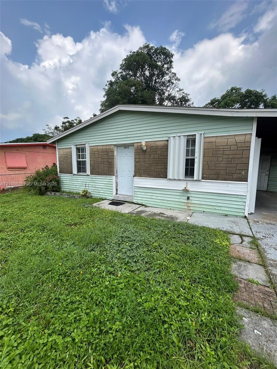 1412 W 6th Street, Riviera Beach, FL 33404