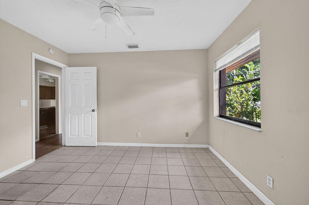 7625 CANAL Drive — photo 9