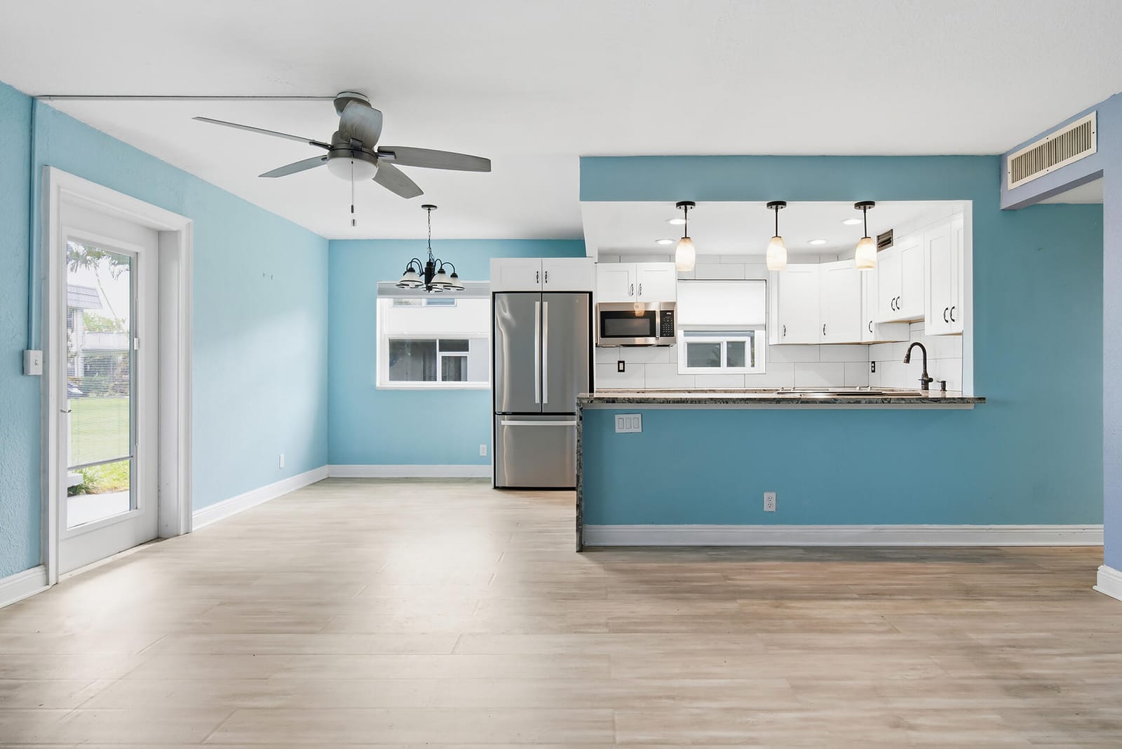 220 Tuscany D — photo 4