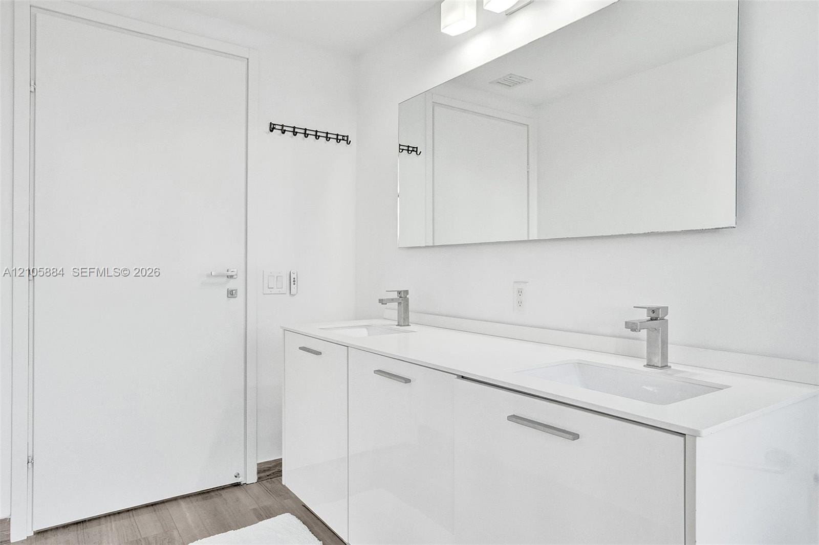 1300 Brickell Bay Drive 2702, Miami, FL 33131 photo 14