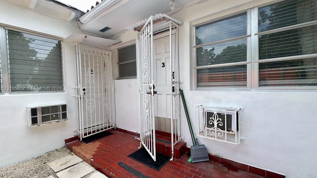 975 SW 10th Street 5 — photo 3