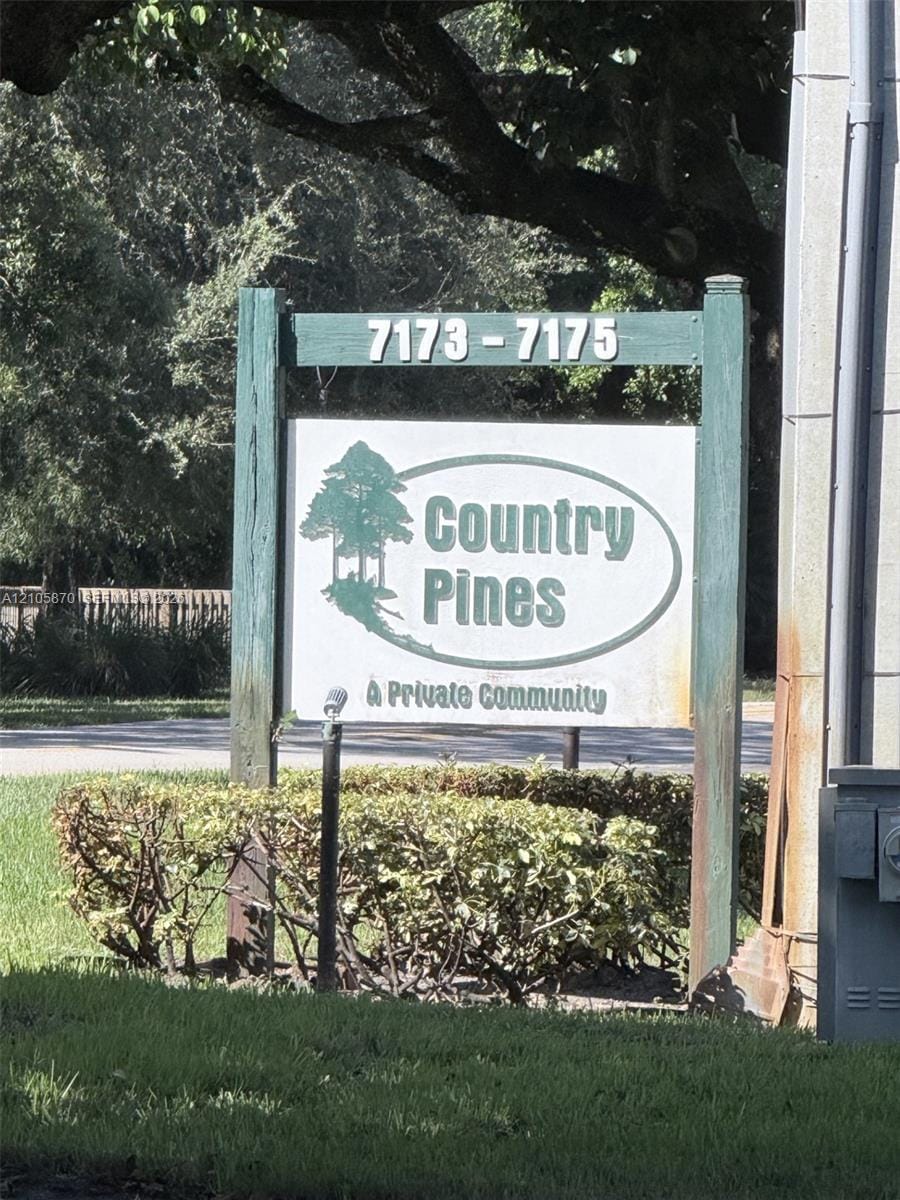 7173 Orange Drive 204B, Davie, FL 33314