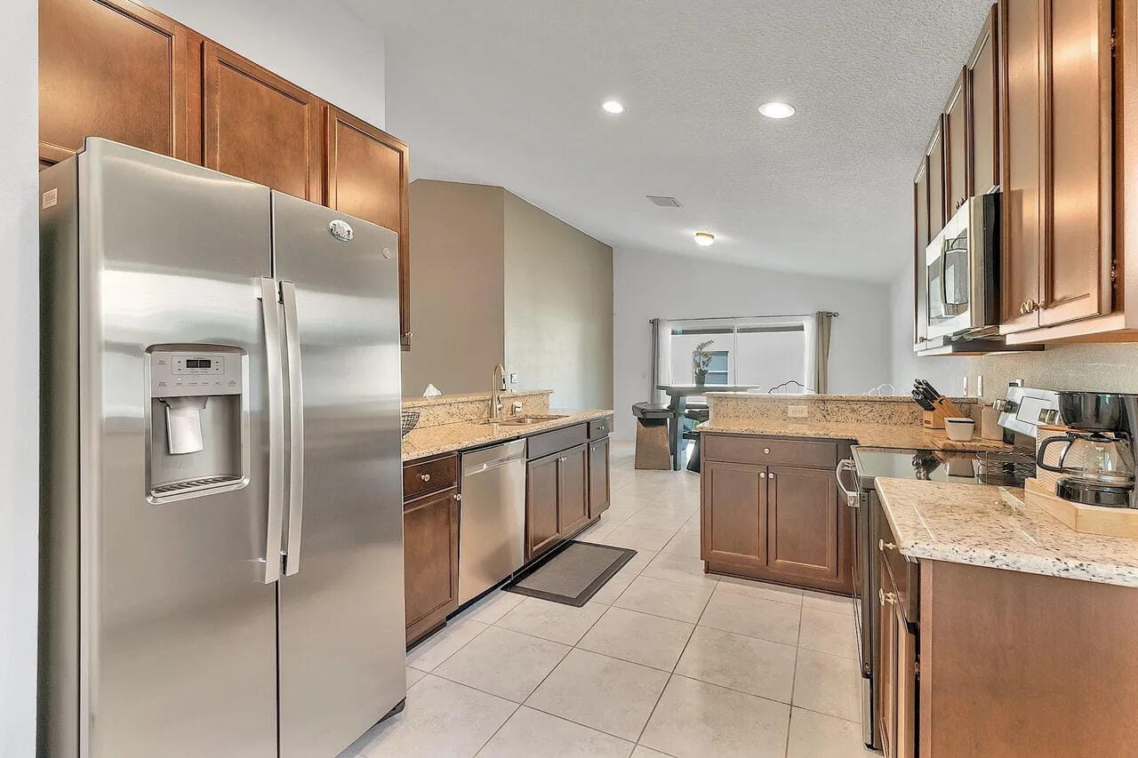 9728 Starboard Drive — photo 5