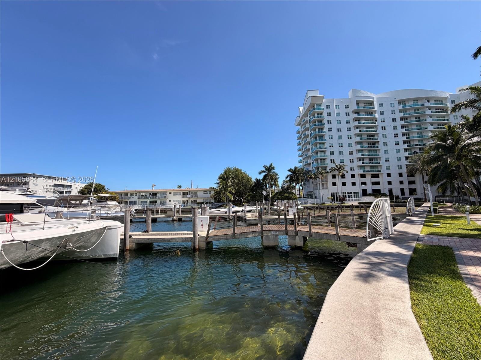 7900 Harbor Island Drive 925 — photo 8