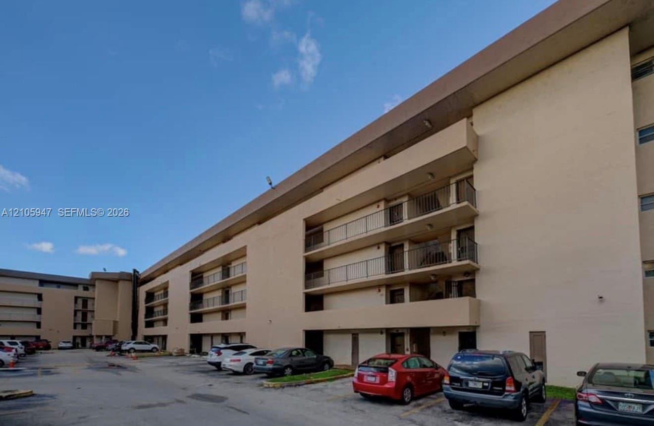 870 NW 87th Avenue 409, Miami, FL 33172