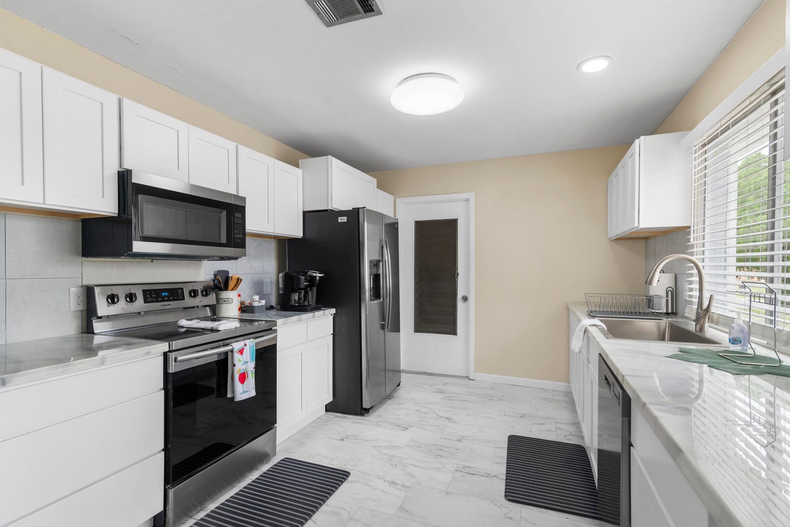 767 Aragon Avenue NE — photo 12
