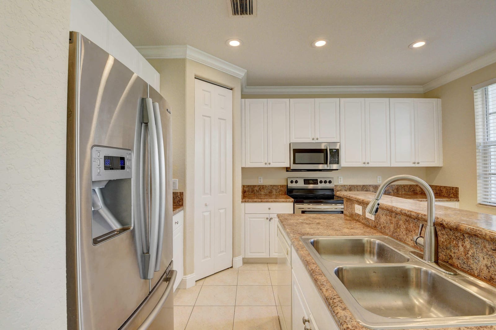 4353 Legacy Court, Delray Beach, FL 33445 photo 3