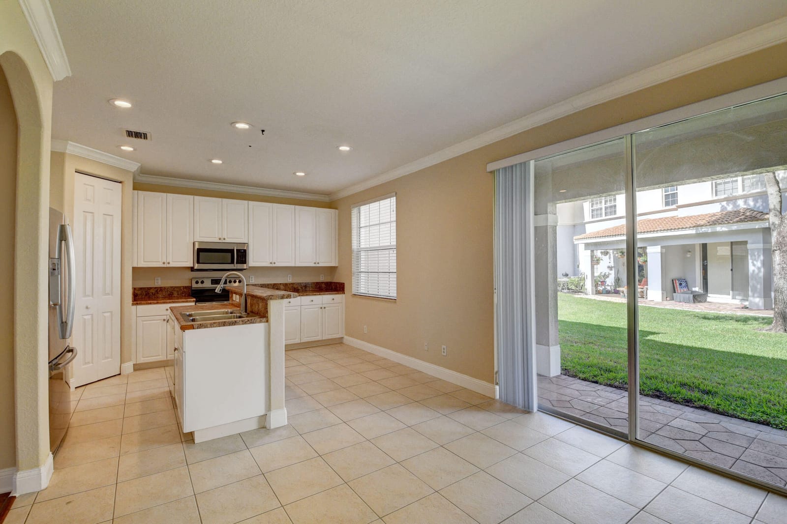 4353 Legacy Court, Delray Beach, FL 33445 photo 6