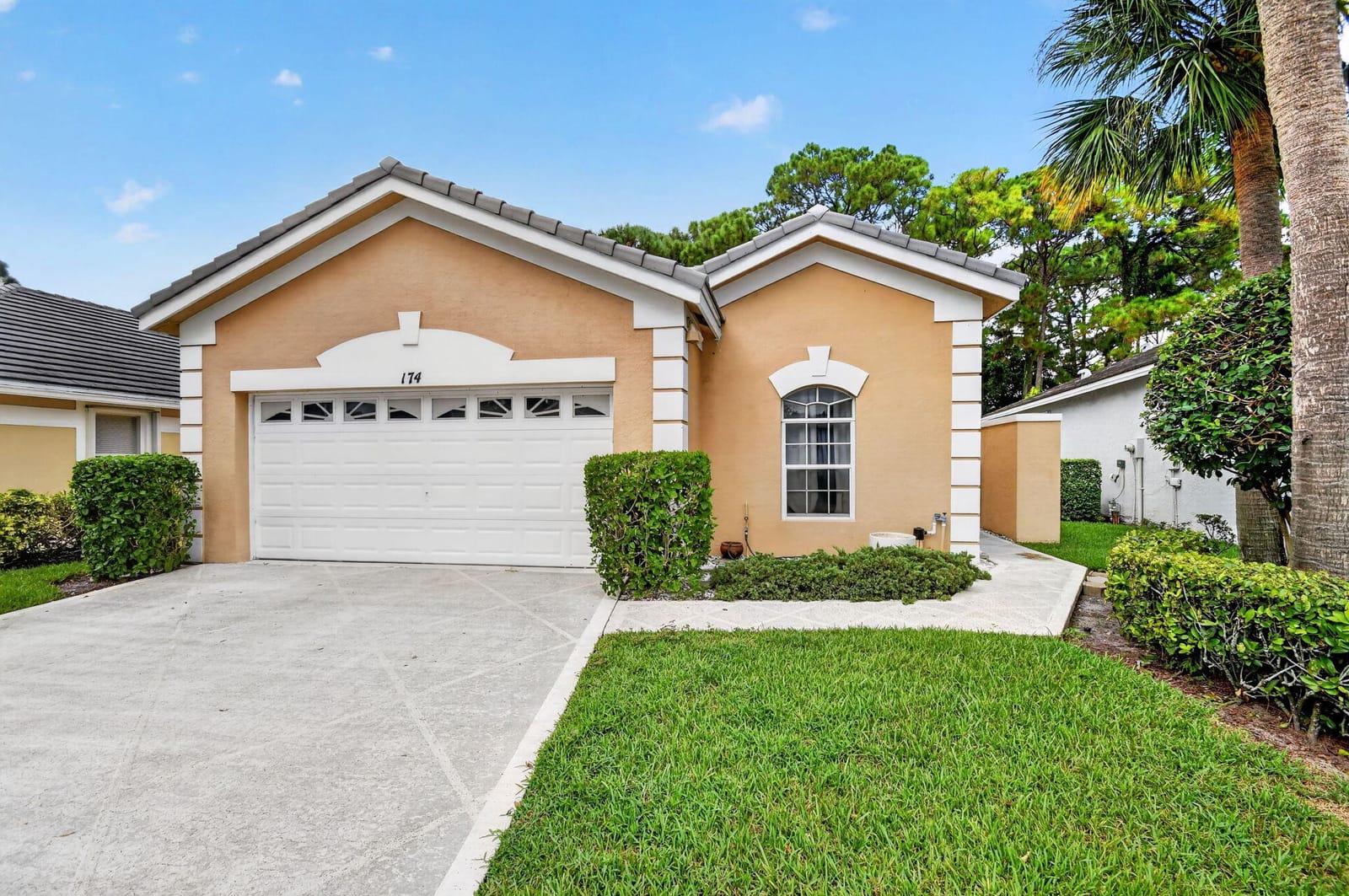 174 HARBOR LAKE Circle — photo 1