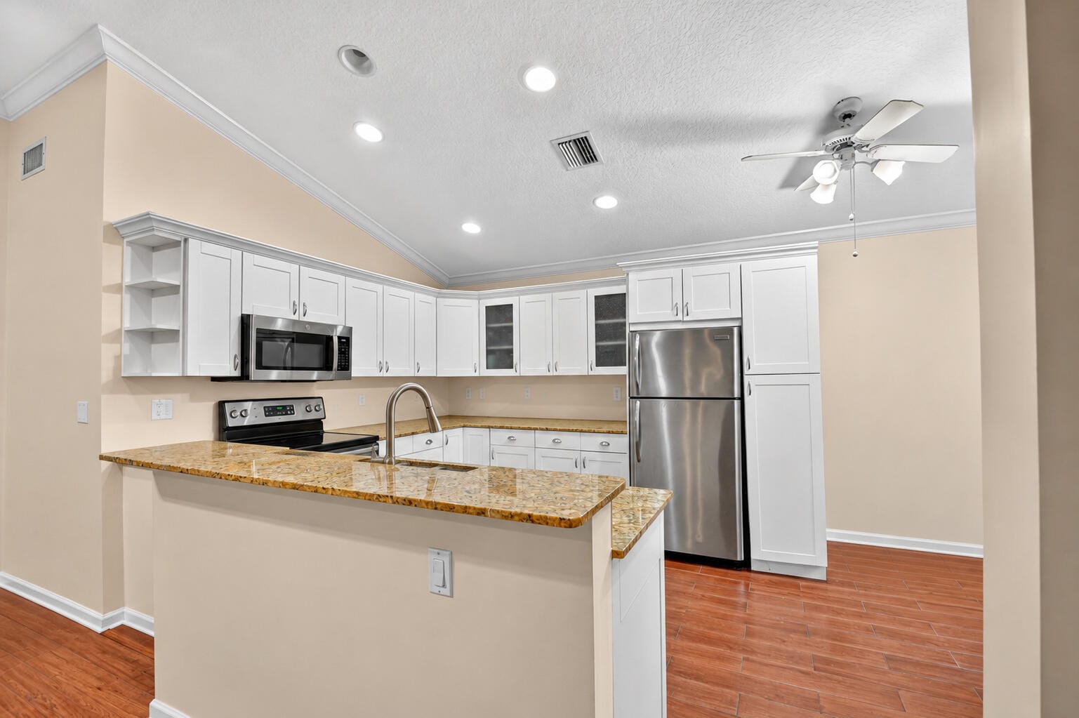 174 HARBOR LAKE Circle — photo 5