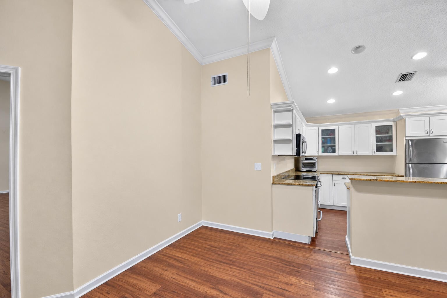 174 HARBOR LAKE Circle — photo 8