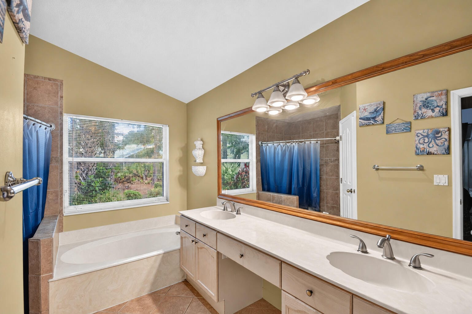 174 HARBOR LAKE Circle — photo 10