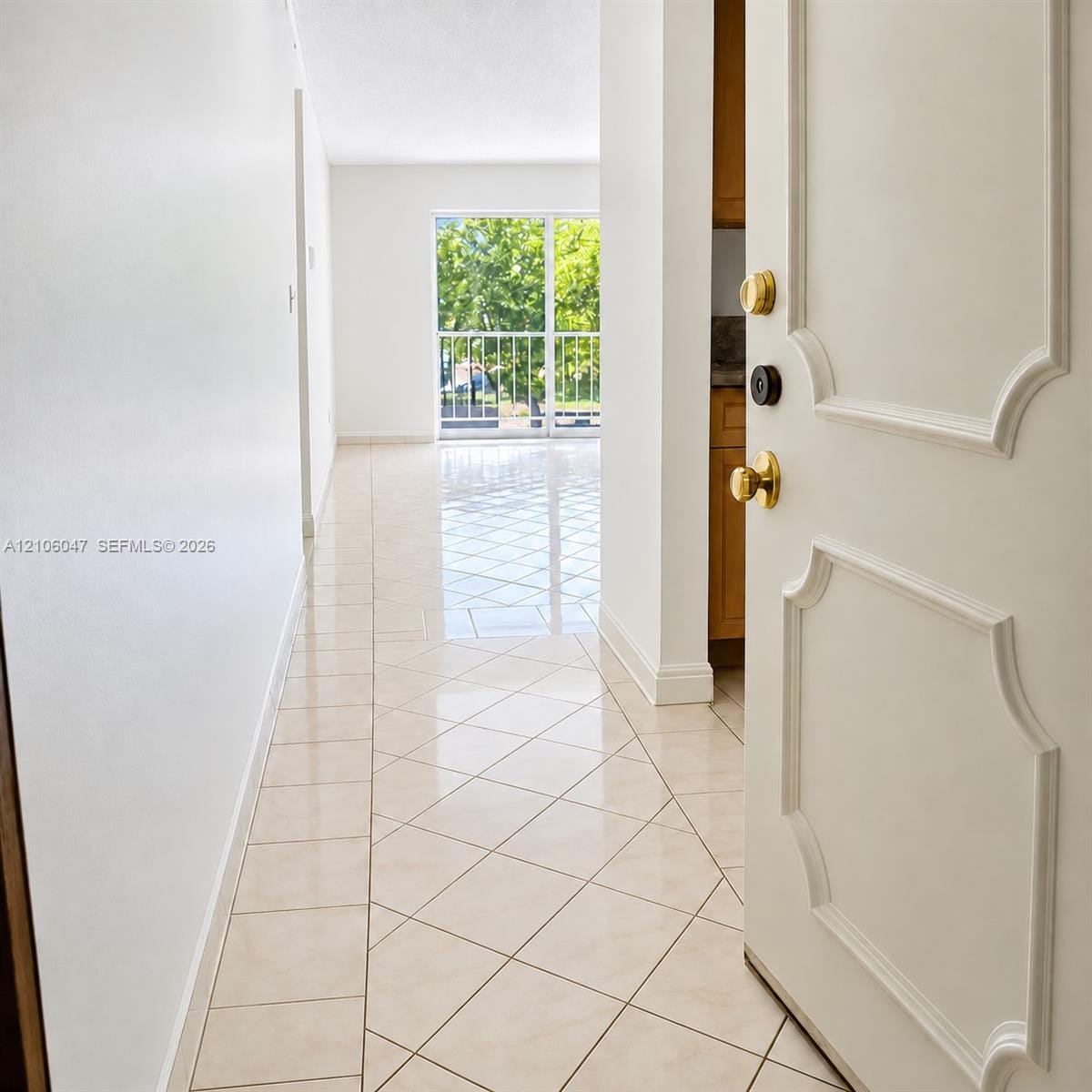 11905 NE 2nd Avenue C301 — photo 4