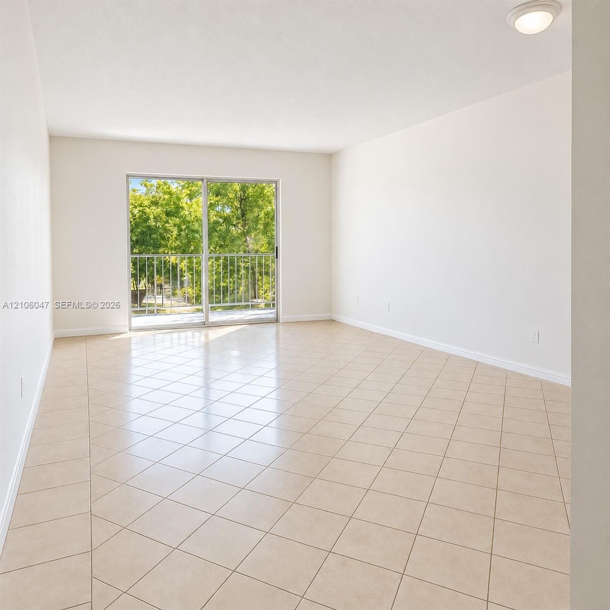 11905 NE 2nd Avenue C301 — photo 5