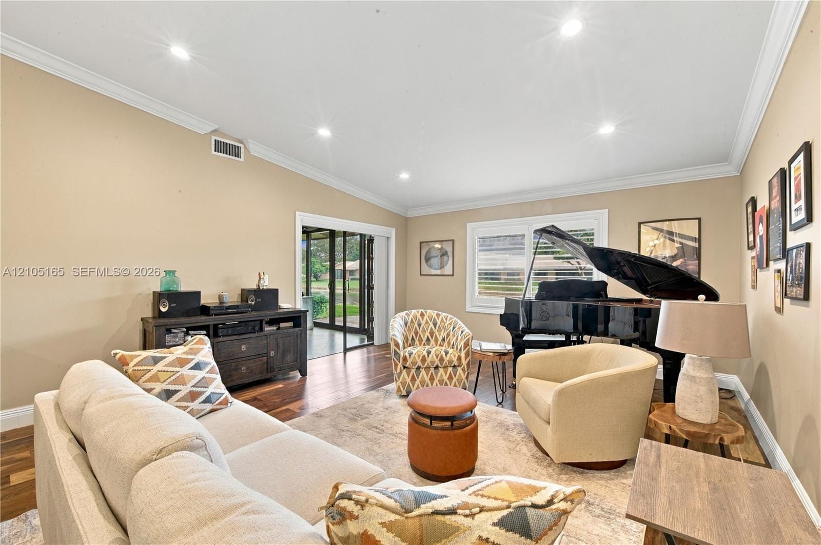 8306 Springlake Drive 8306 — photo 5