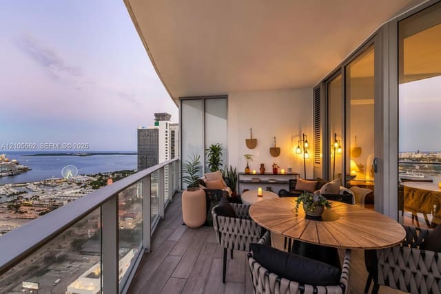 851 NE 1st Avenue 3403, Miami, FL 33132