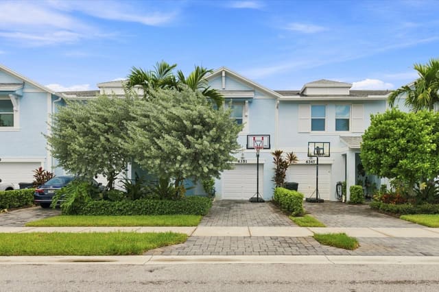 6351 Sailpointe Lane, West Palm Beach, FL 33413