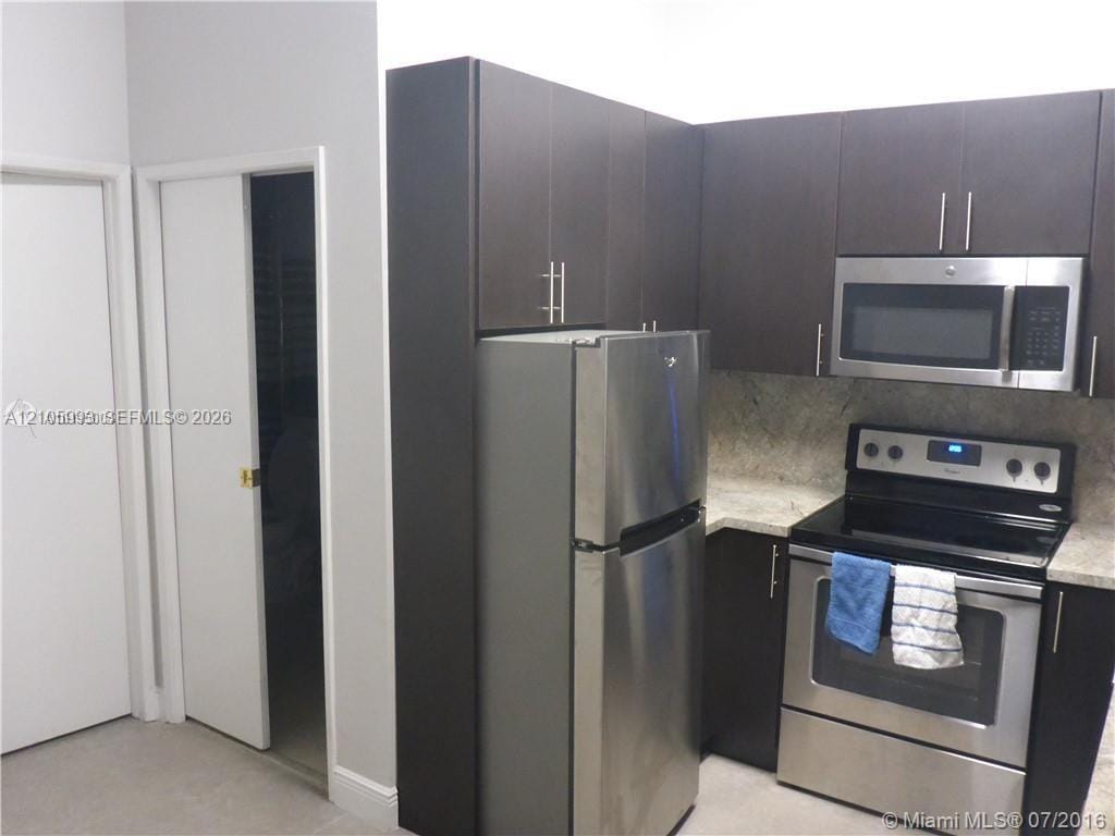 6880 NW 166th Terrace 1001 — photo 11