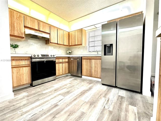 3694 NW 95th Terrace 8M, Sunrise, FL 33351