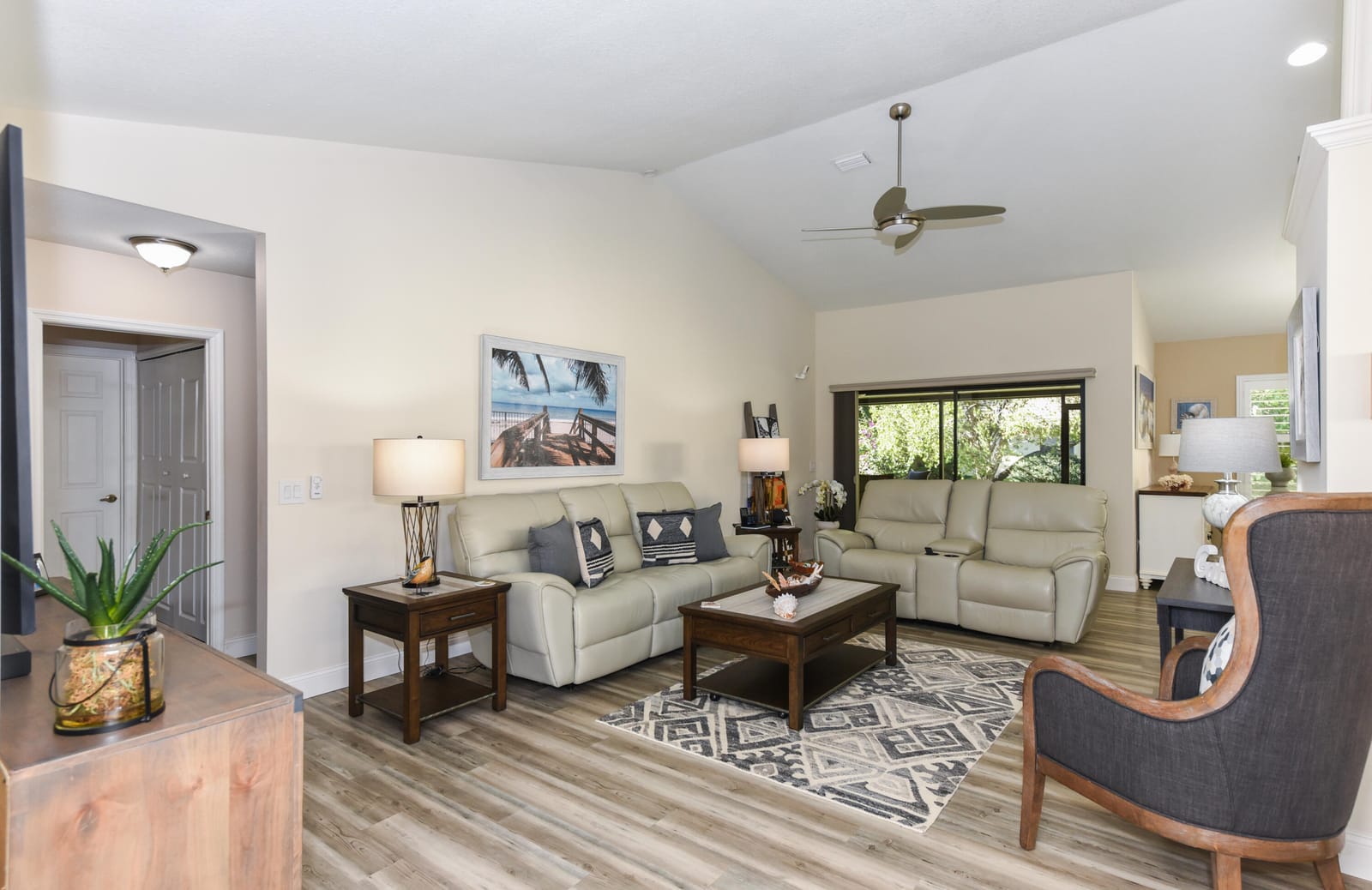 438 SW JEFFERSON Circle, Port St. Lucie, FL 34986 photo 6