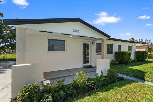 2850 NW 205th Street, Miami Gardens, FL 33056
