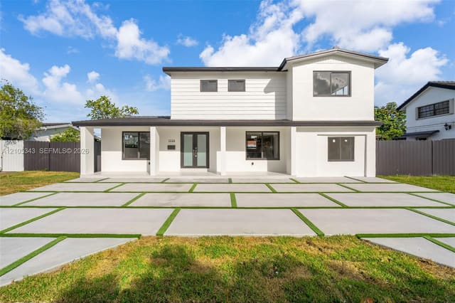 1735 SW 97th Place, Miami, FL 33165