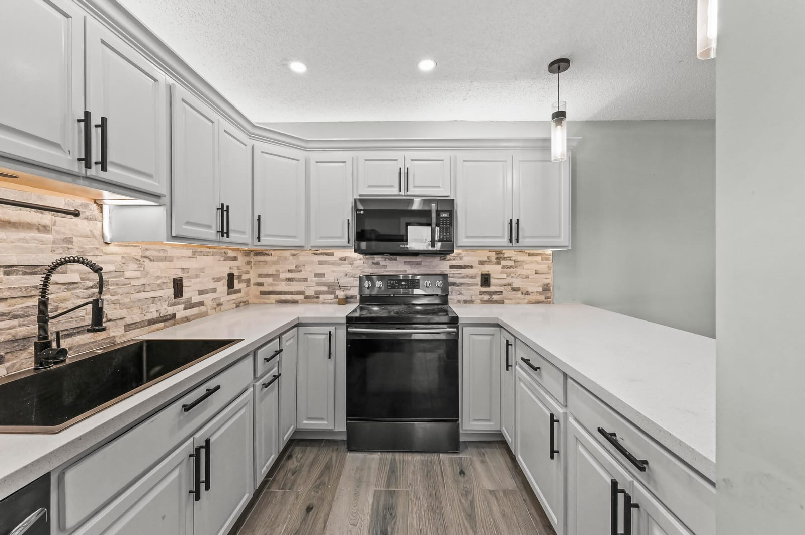 301 MIRAMAR Lane C1, Palm Beach Gardens, FL 33410