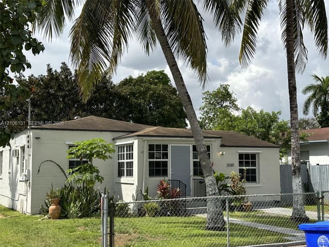 2030 NW 34th Street, Miami, FL 33142