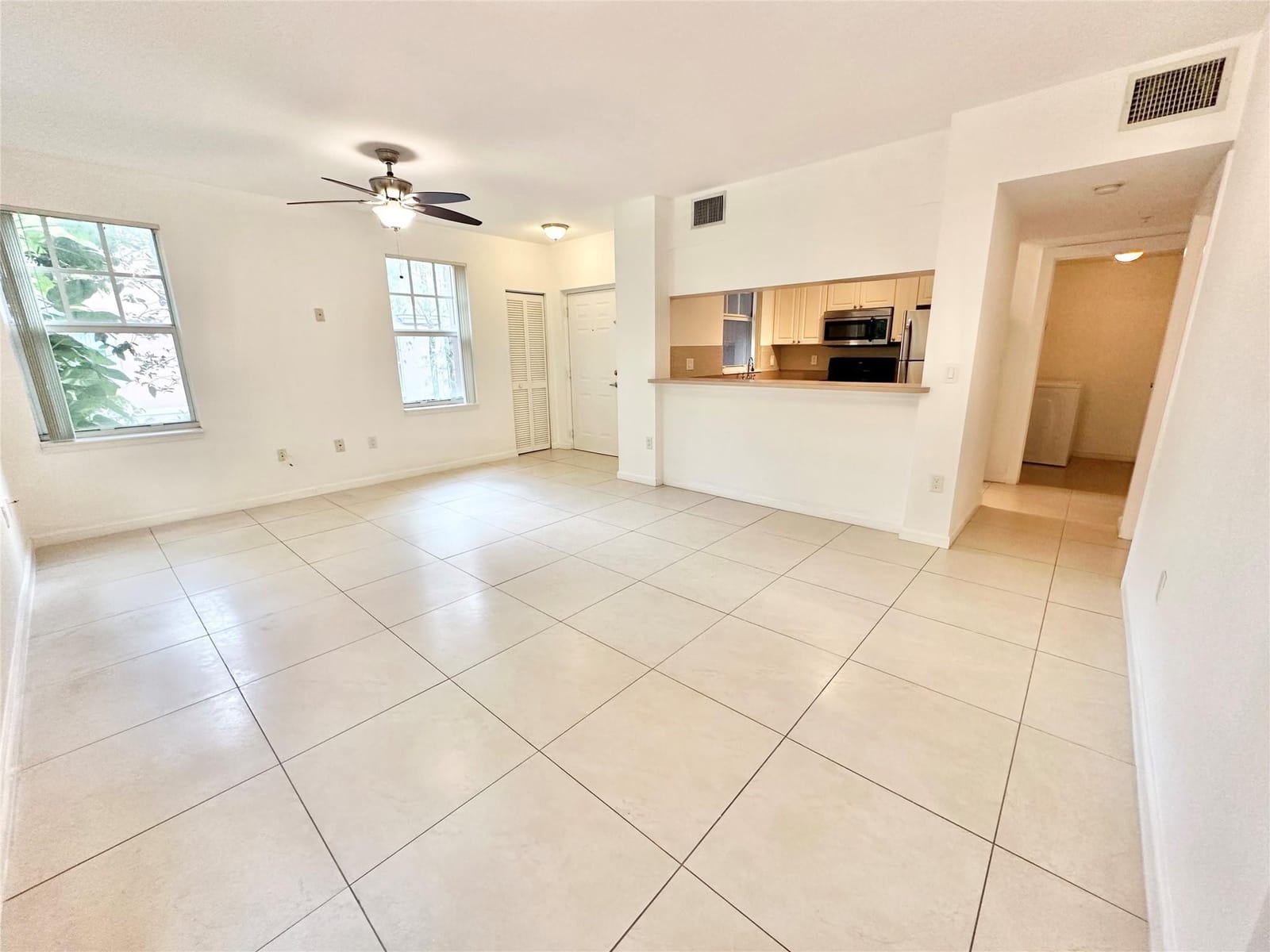 6778 W SAMPLE Road 6778, Coral Springs, FL 33067