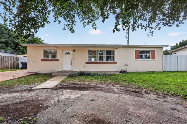 231 N 65th Terrace, Hollywood, FL 33024