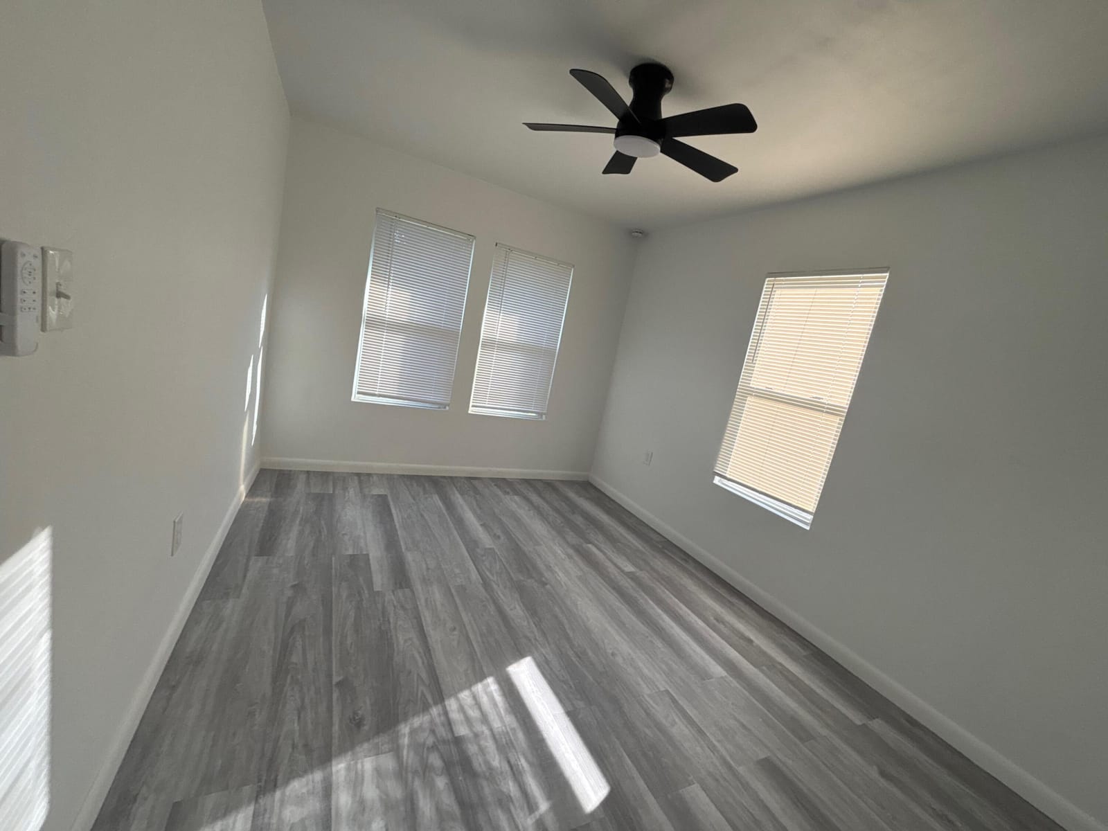 319 N 11TH Street, Fort Pierce, FL 34950 photo 19