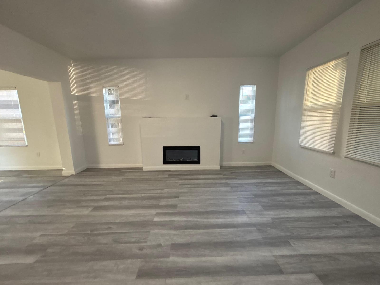 319 N 11TH Street, Fort Pierce, FL 34950 photo 5