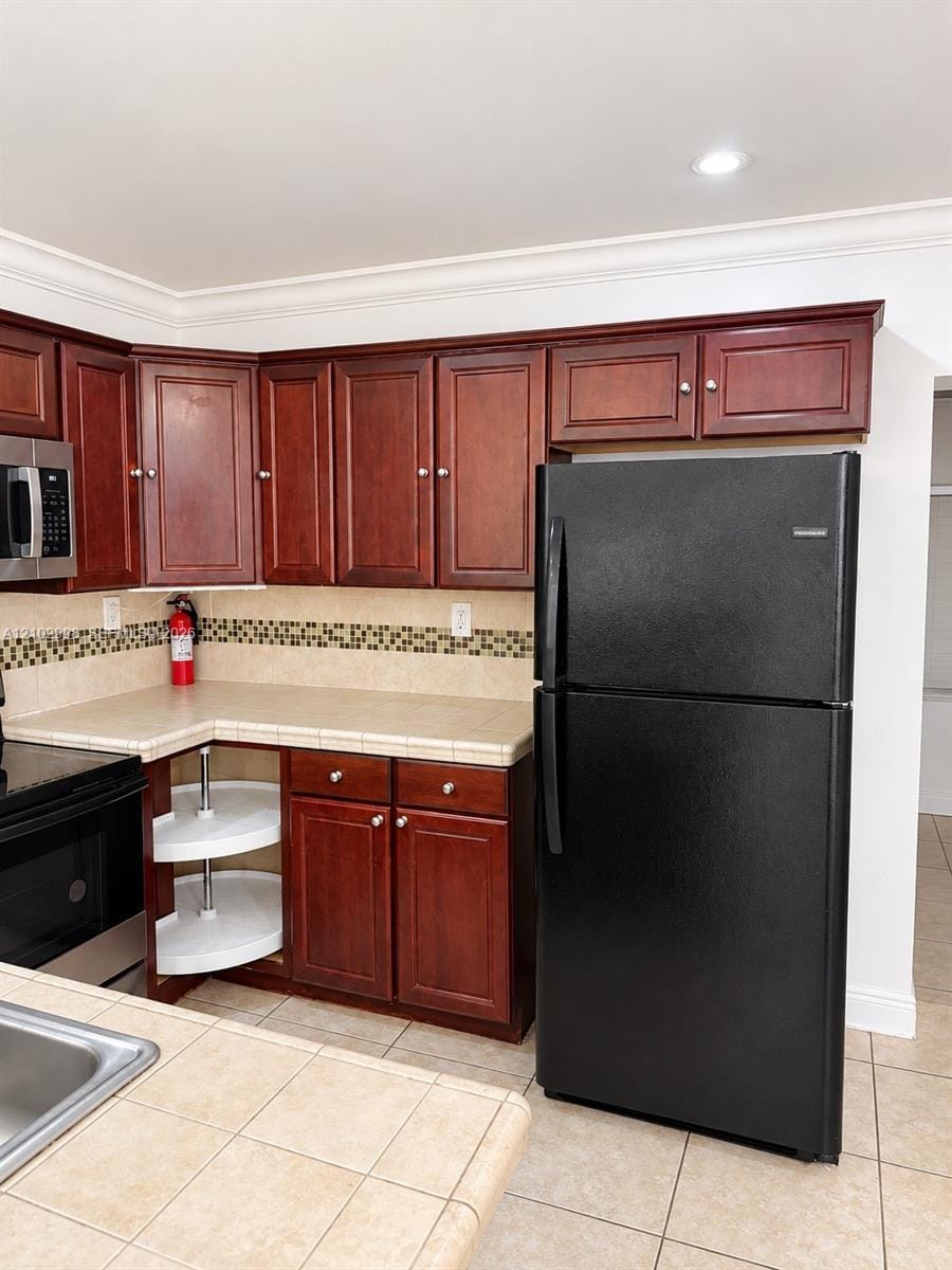 332 NE 110th Terrace 332, Miami, FL 33161 photo 5