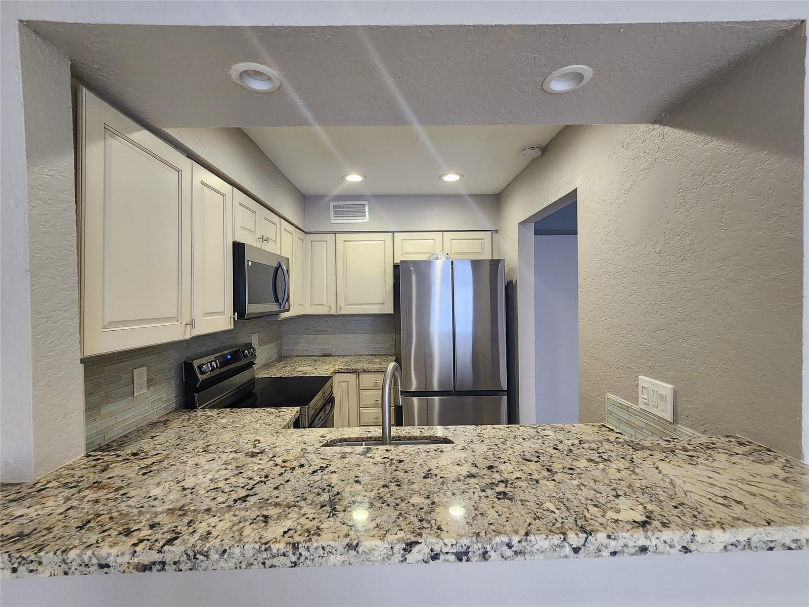 501 SE 8th Street — photo 5