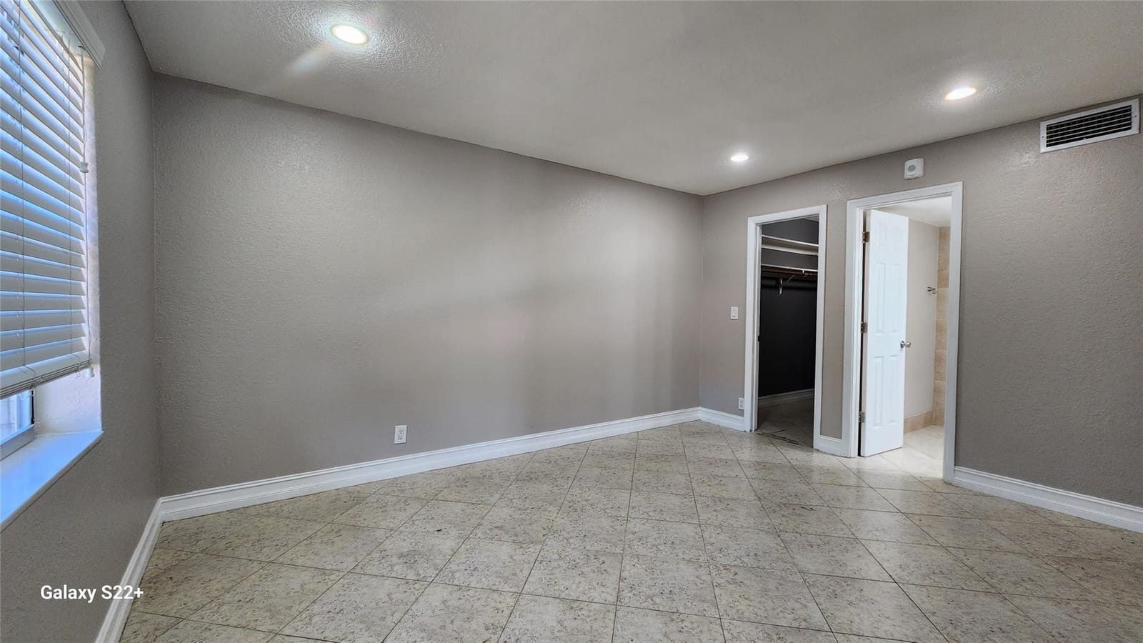 501 SE 8th Street — photo 8