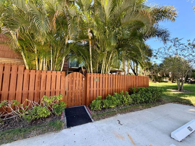 3011 30TH Court, Jupiter, FL 33477
