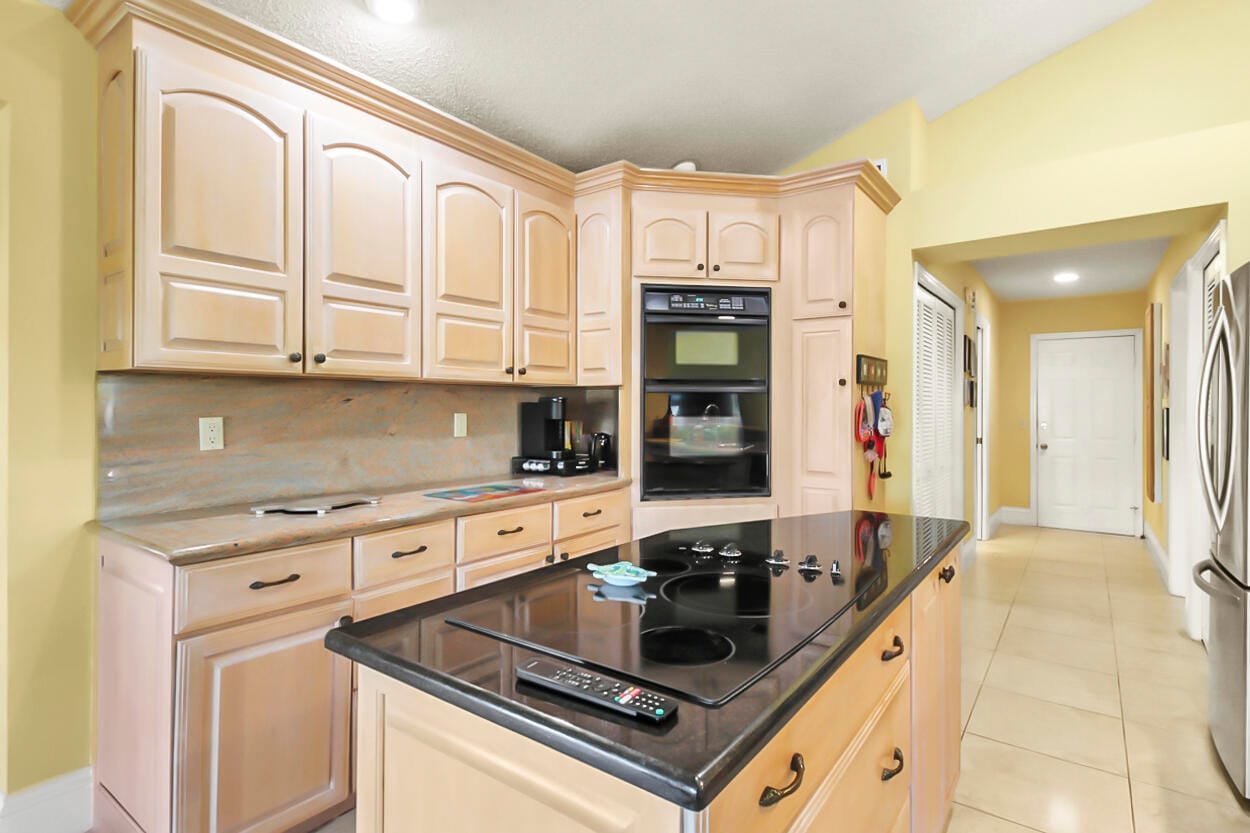 10691 SE JUPITER NARROWS Drive — photo 6