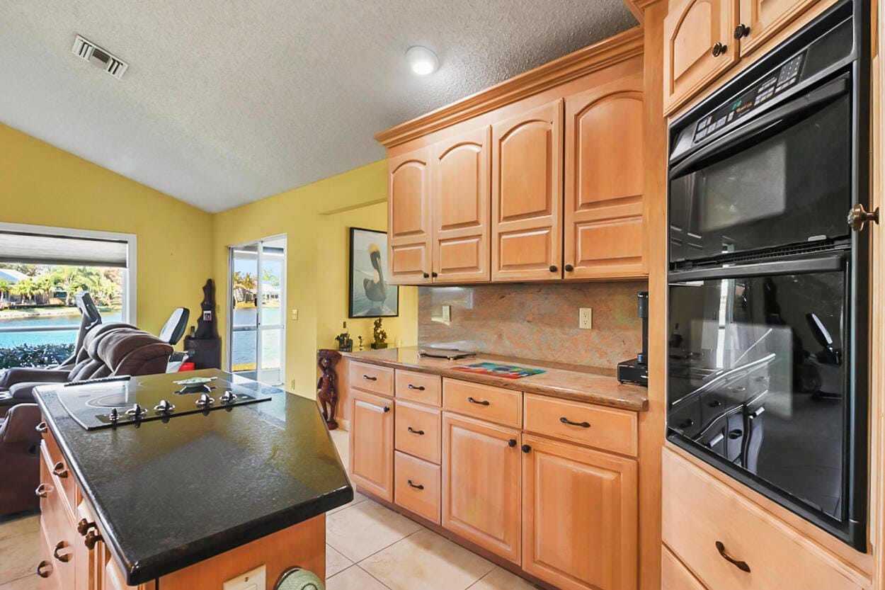 10691 SE JUPITER NARROWS Drive — photo 9