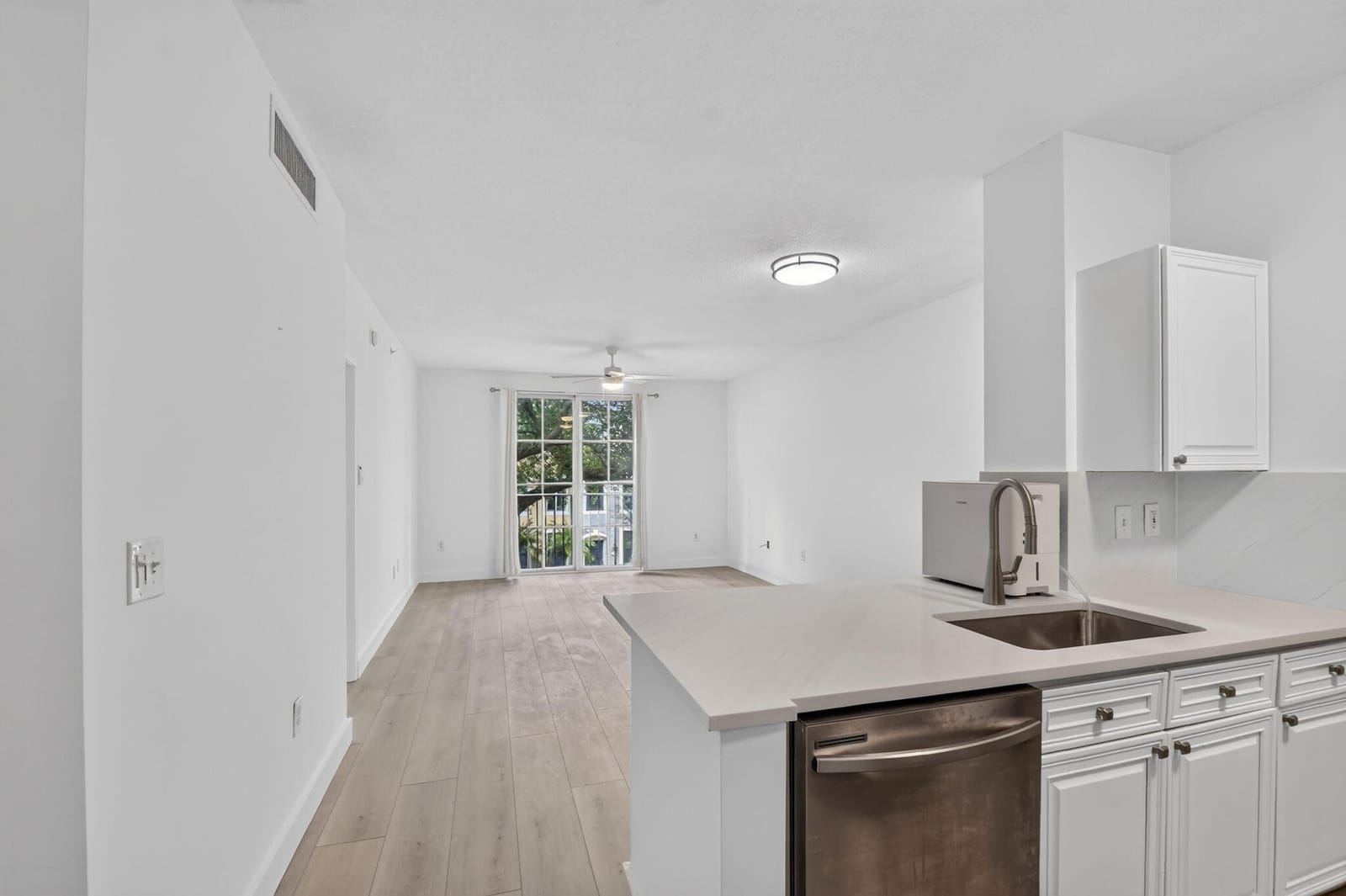 1 bedroom home for sale at 630 Sapodilla, West Palm Beach, FL 33401 — $425,000