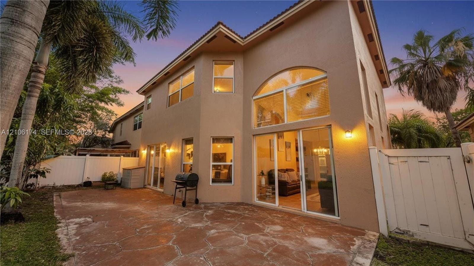 2215 Portofino Avenue — photo 2