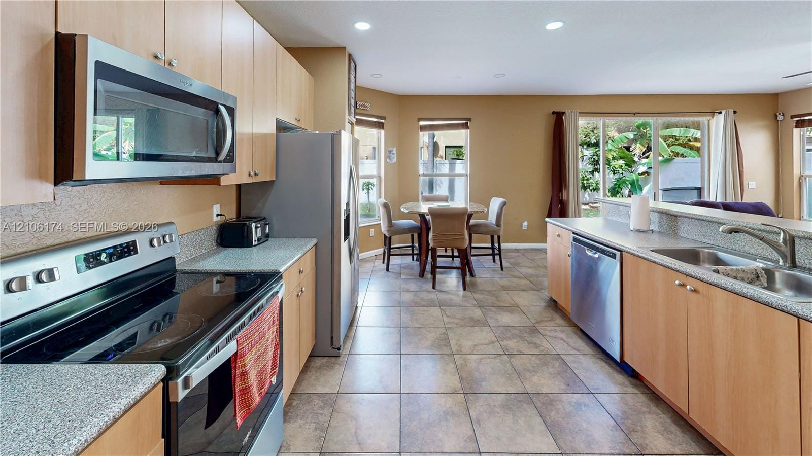 2215 Portofino Avenue — photo 12