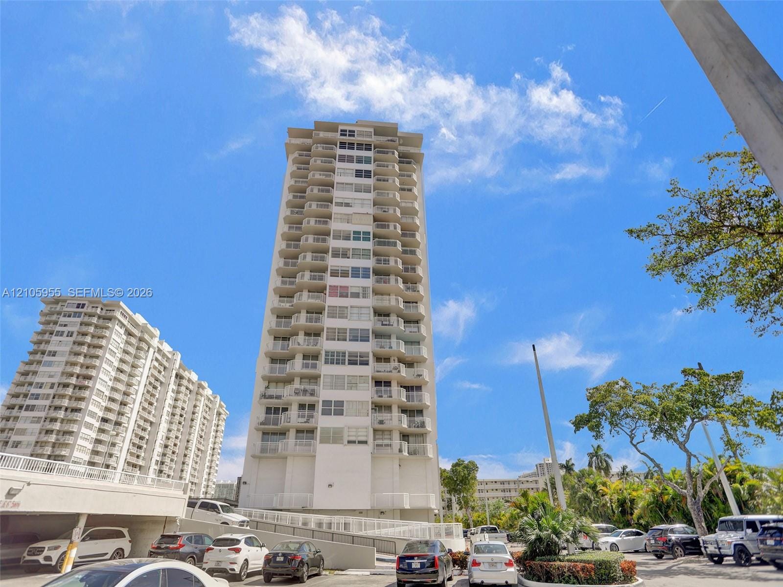 18011 Biscayne Boulevard 1904 — photo 2
