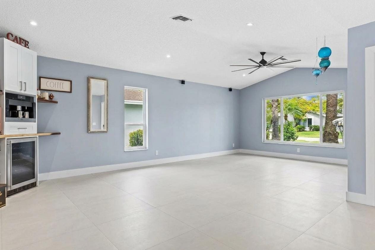 10110 SW 16TH Place — photo 4