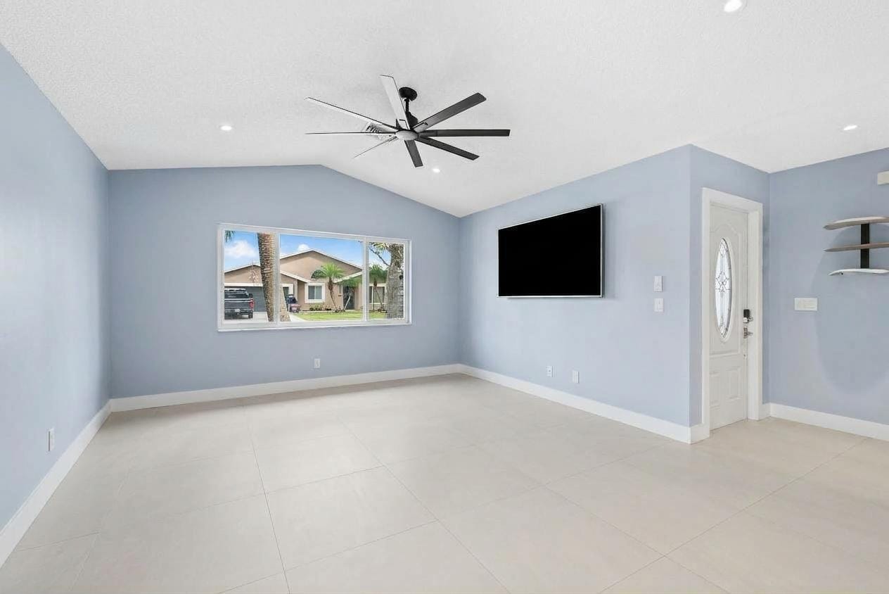 10110 SW 16TH Place — photo 6