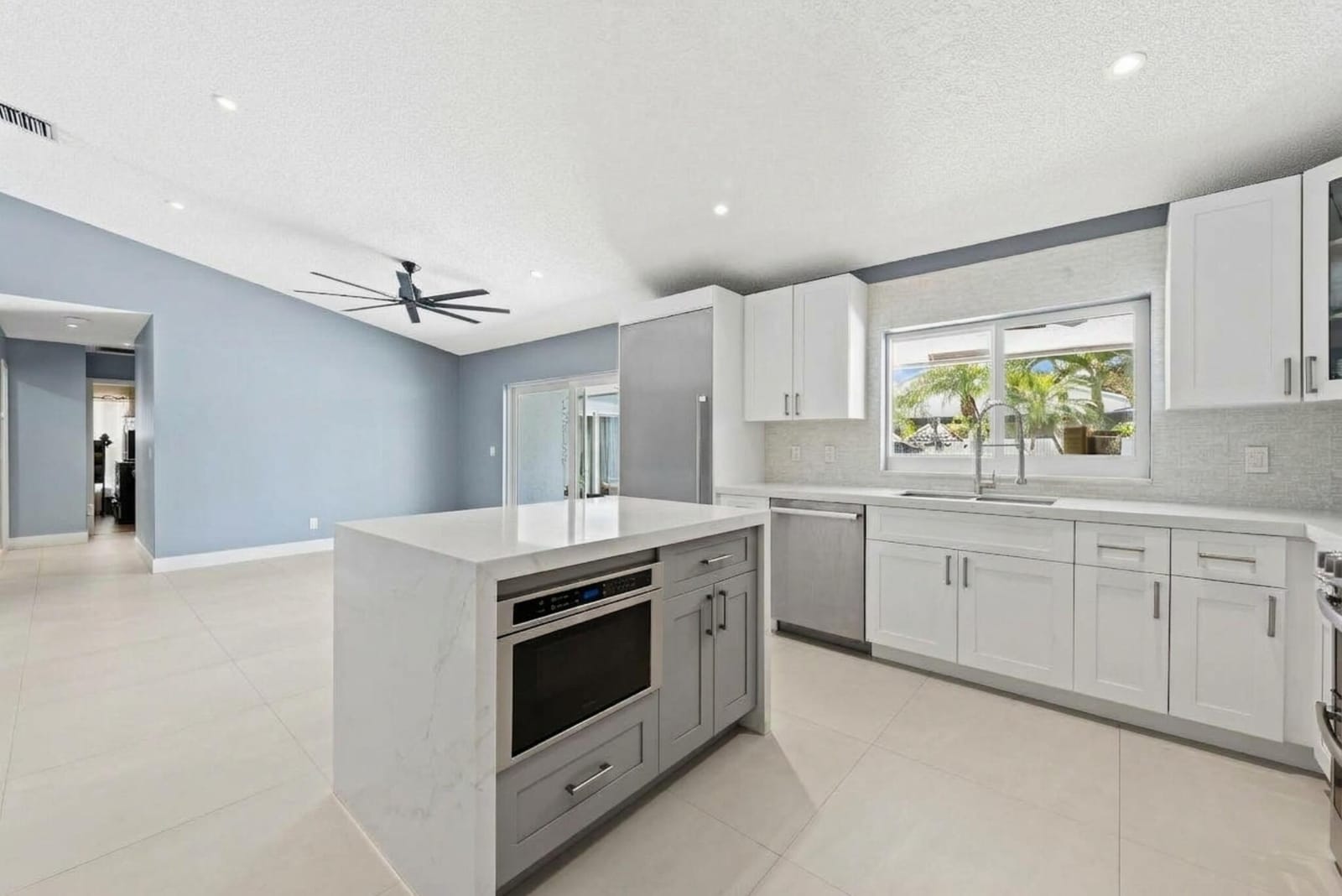 10110 SW 16TH Place — photo 9